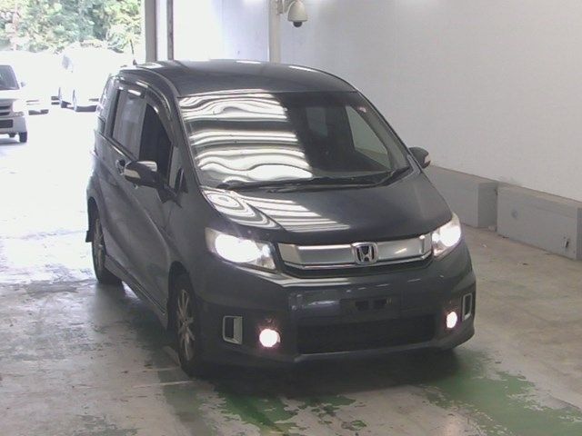 6257 Honda Freed spike GB3 2014 г. (ARAI Sendai)